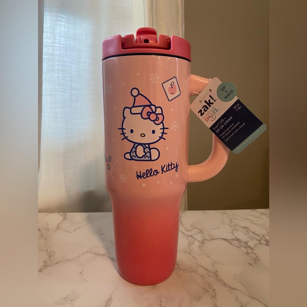 HELLO KITTY TUMBLER 2-in-1 LID SIP OR STRAW 40OZ